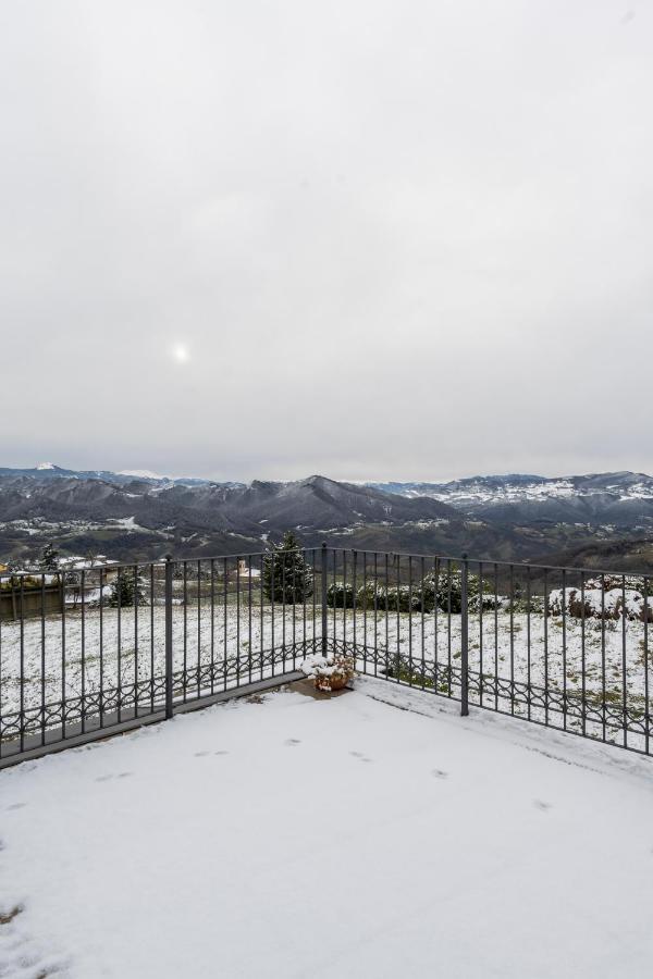 Villa Cavalieri In Vedriano Roncovetro Exteriér fotografie
